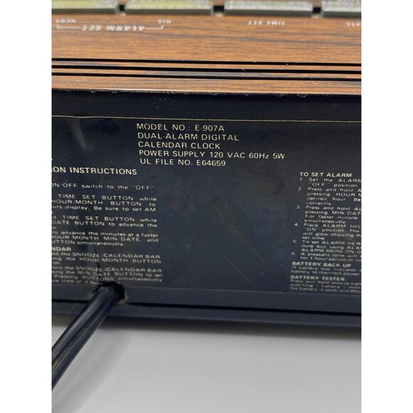 Vintage Cosmo Time Solid State Alarm Clock Radio Woodgrain Finish 1970s Retro St - Picture 11 of 14